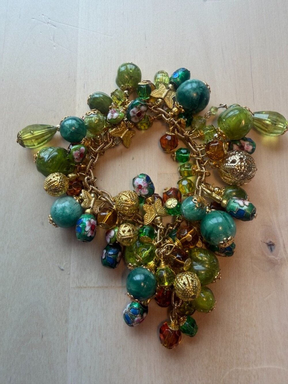Green and Gold Toned Dangling Bracelet - Picture 6 of 9